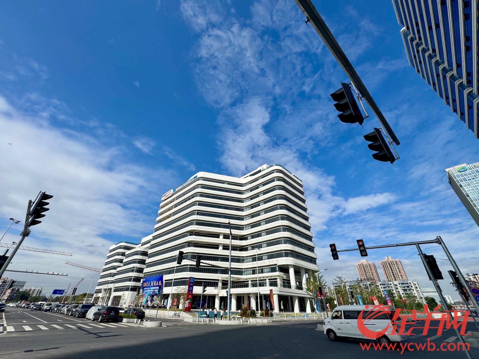 广州荔湾高端医疗器械产业园(创金中心)揭牌(图3)